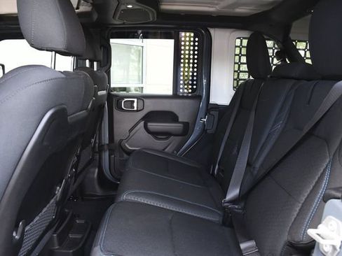 Used 2024 Jeep Wrangler Unlimited Rubicon 4xe w/ Technology Group image 25