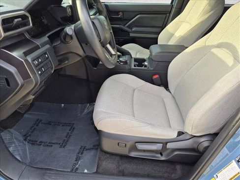 Certified 2025 Toyota 4Runner SR5 AWD/4WD image 14