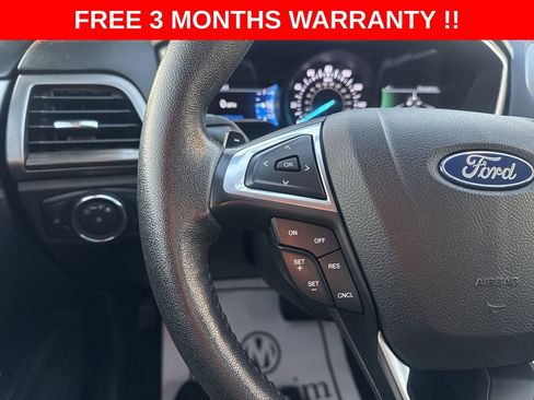 Used 2018 Ford Fusion SE w/ Fusion SE Technology Package FWD image 37