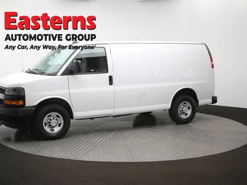 Used 2021 Chevrolet Express 2500 RWD image 54