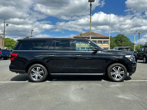 Used 2024 Ford Expedition Max Limited AWD/4WD image 10