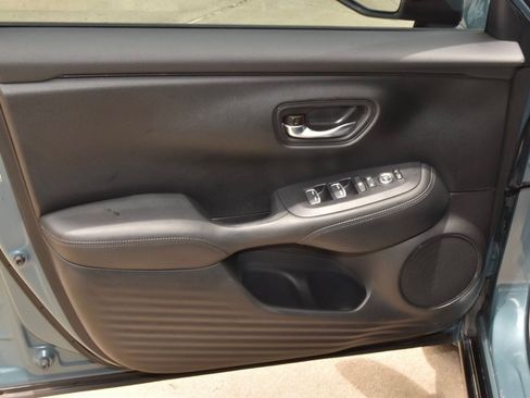 Used 2025 Honda HR-V EX-L image 34