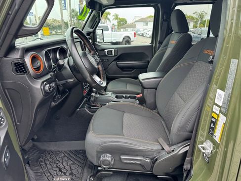 Used 2022 Jeep Gladiator Mojave AWD/4WD image 19