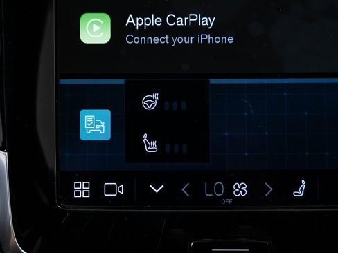 Used 2023 Volvo XC90 T8 Plus image 14