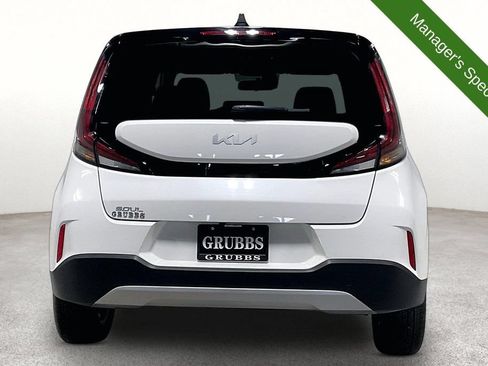 Used 2025 Kia Soul LX FWD image 5