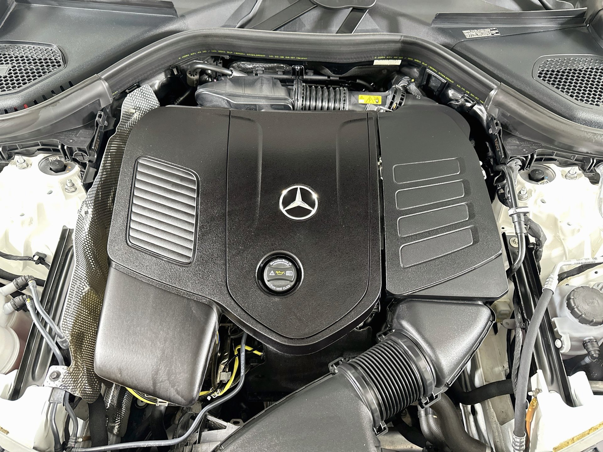 Certified 2026 Mercedes-Benz GLC 300 4MATIC image 33