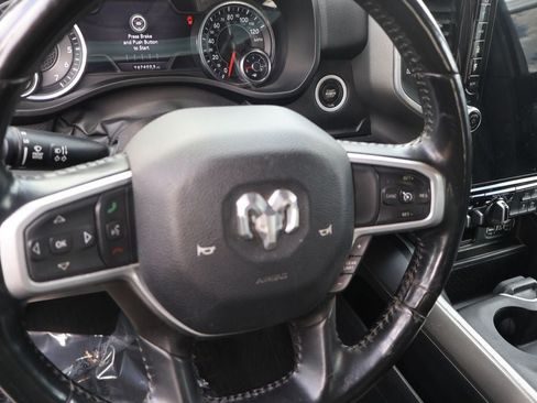 Used 2022 RAM 1500 Big Horn AWD/4WD image 7