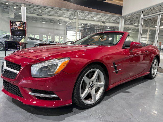 Used 2015 Mercedes-Benz SL 550 w/ Driver Assistance Package image 19