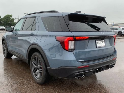 Used 2025 Ford Explorer ST w/ Sun And Sound Package AWD/4WD image 6
