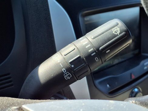 Used 2014 Ford Explorer XLT w/ Equipment Group 202A AWD/4WD image 20