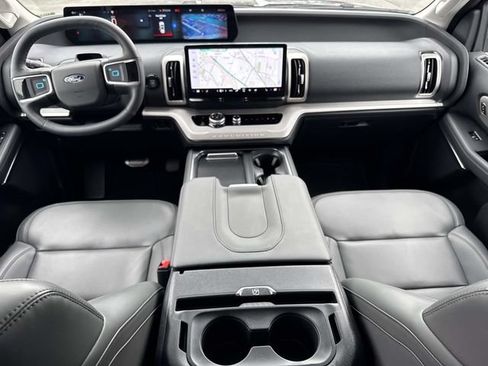 New 2026 Ford Expedition Active RWD image 21