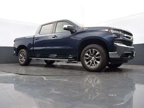 Used 2021 Chevrolet Silverado 1500 LT AWD/4WD image 43