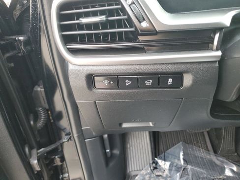 Certified 2025 Kia Telluride S image 28