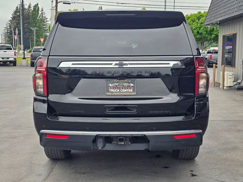 Used 2023 Chevrolet Suburban Premier w/ Advanced Technology Package AWD/4WD image 4