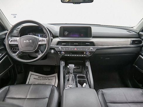 Used 2022 Kia Telluride EX w/ EX Premium Package image 28