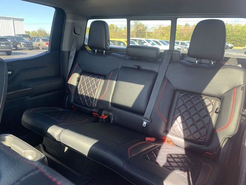 Used 2021 Chevrolet Silverado 1500 LT Trail Boss w/ Convenience Package II image 23