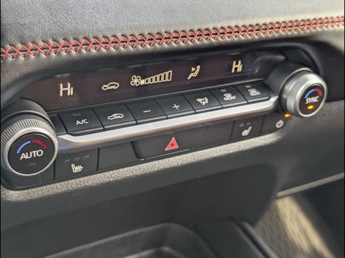 Used 2024 MAZDA CX-50 Meridian Edition w/ Apex Package image 14