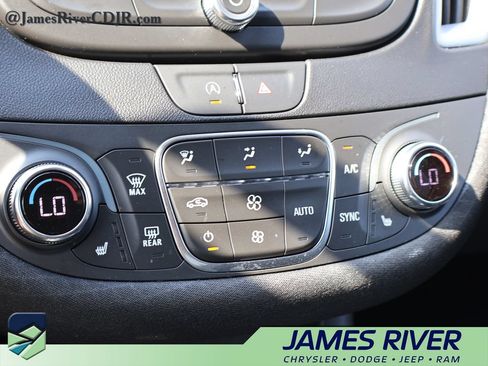 Used 2024 Chevrolet Malibu LT FWD image 35
