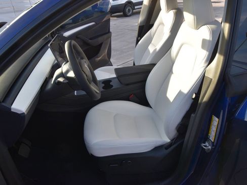 Used 2023 Tesla Model Y AWD image 7