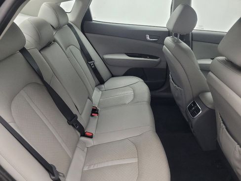 Used 2018 Kia Optima EX w/ Premium Package image 19