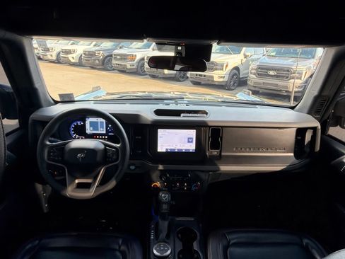 Used 2022 Ford Bronco 4-Door AWD/4WD image 25
