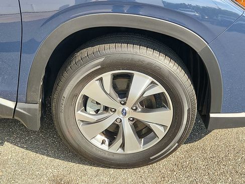 Certified 2025 Subaru Ascent Premium AWD/4WD image 8