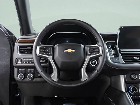 Used 2022 Chevrolet Tahoe Premier AWD/4WD image 10