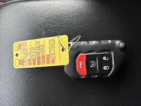 Used 2020 Jeep Wrangler Unlimited Sahara image 29