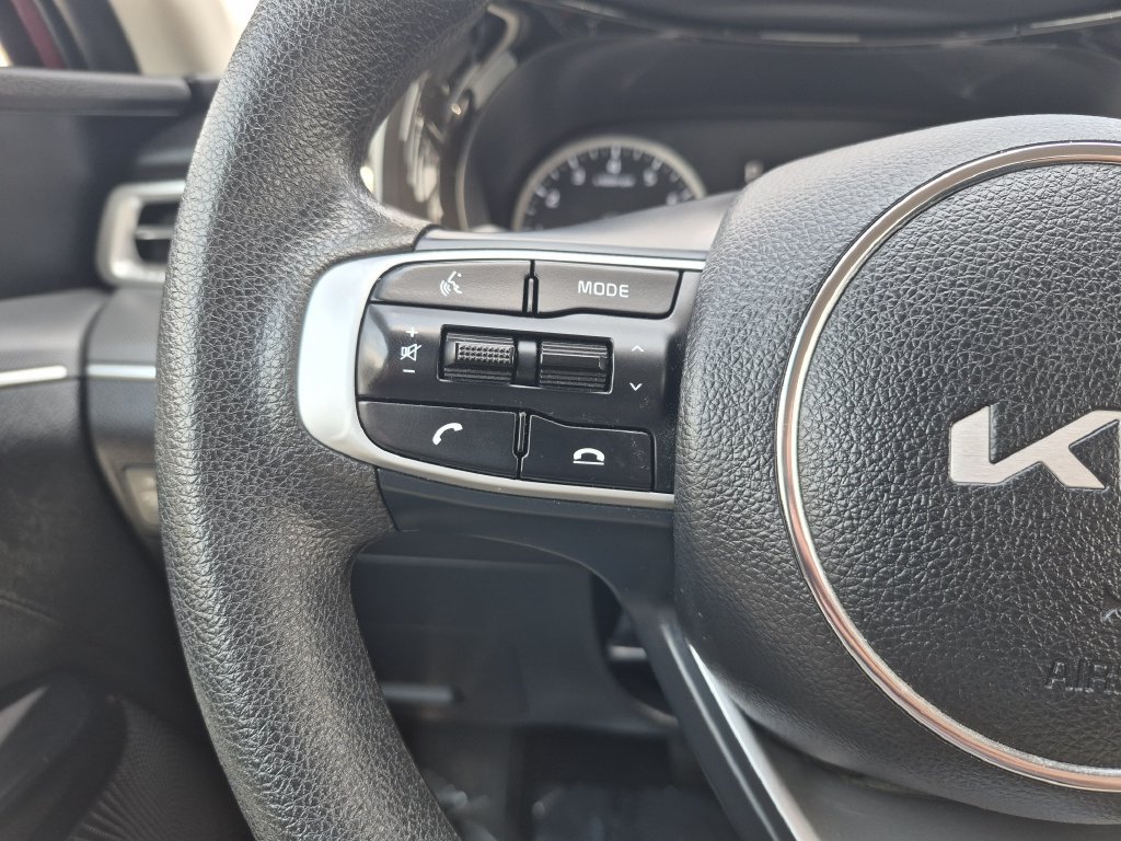 Used 2024 Kia K5 LXS FWD image 19
