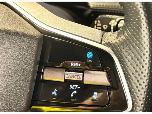 Used 2023 Nissan Ariya Venture+ image 25