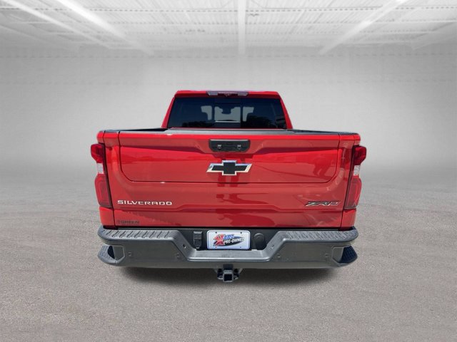 Used 2024 Chevrolet Silverado 1500 ZR2 w/ Technology Package AWD/4WD image 4