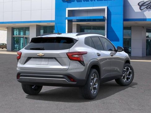 New 2026 Chevrolet Trax LT w/ Driver Confidence Package image 30