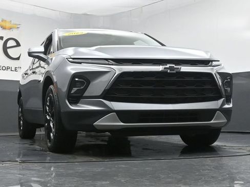 Used 2023 Chevrolet Blazer LT w/ LPO, Cargo Package FWD image 3