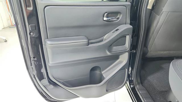 Certified 2025 Nissan Frontier SV RWD image 26