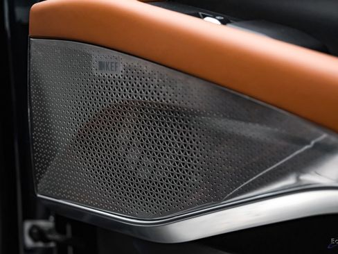Used 2025 Lotus Emira RWD image 89