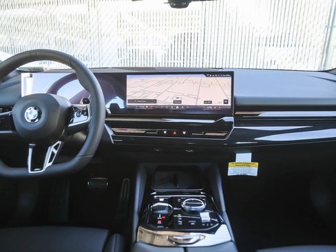 New 2026 BMW 530i w/ M Sport Package image 9