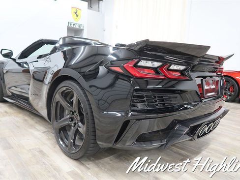 Used 2023 Chevrolet Corvette Z06 RWD image 18
