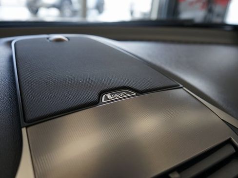 Used 2017 Lincoln MKZ Reserve w/ Drivers Package image 38