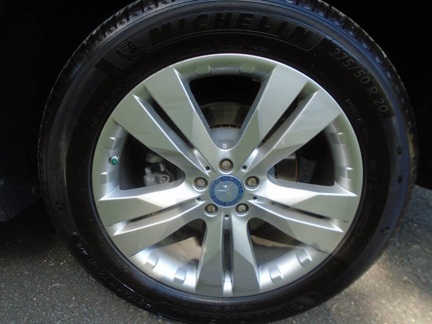 Used 2012 Mercedes-Benz GL 450 4MATIC image 32