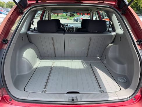 Used 2005 Pontiac Vibe w/ Power Group Value Package FWD image 15