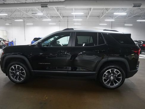Used 2025 GMC Terrain Elevation w/ Elevation Premium Package AWD/4WD image 24