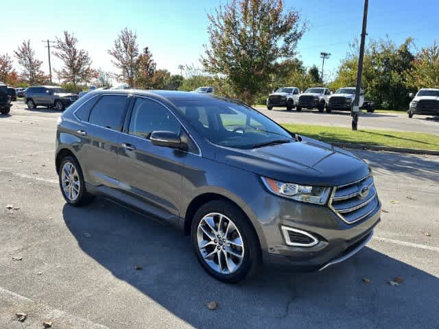Used 2017 Ford Edge Titanium w/ Equipment Group 302A AWD/4WD image 2