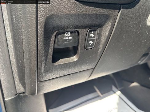 Used 2021 RAM 1500 Sport w/ Technology Group image 23