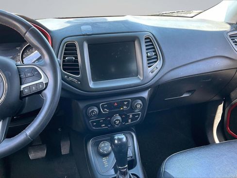 Used 2021 Jeep Compass Trailhawk AWD/4WD image 6