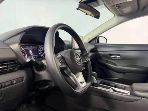 Used 2025 Nissan Sentra SV w/ Trunk Package FWD image 22
