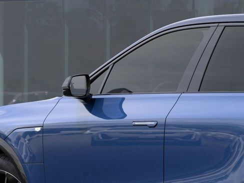 New 2026 Cadillac Lyriq Signature Sport w/ LPO, Floor Liner Package image 13