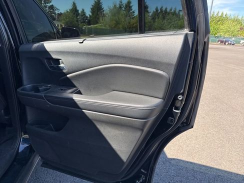 Used 2020 Honda Pilot Touring image 25