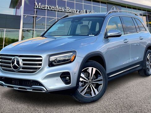 New 2026 Mercedes-Benz GLB 250 4MATIC image 2