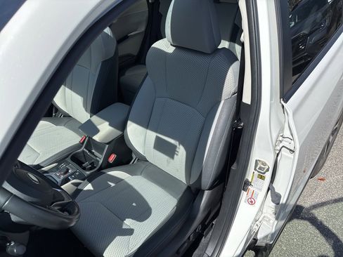 Used 2019 Subaru Forester Premium image 4