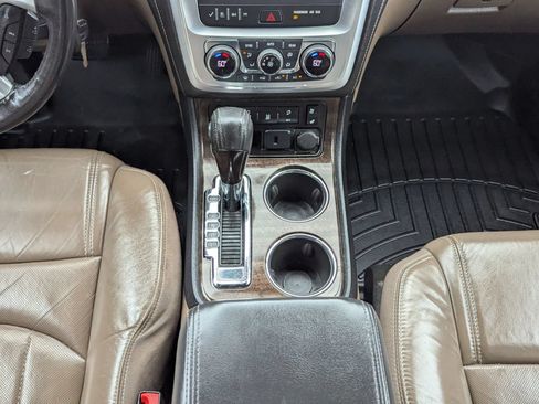 Used 2015 GMC Acadia SLT FWD image 18